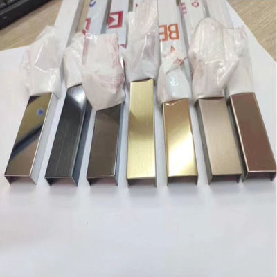 قیمت خوب U شکل فولاد ضد زنگ تراشه های برای طراحی داخلی و خارجی PVD رنگ بر روی تخته کمد کنار بسته بندی آنلاین