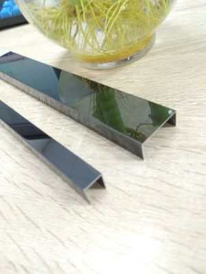 قیمت خوب 3000mm ضخامت فولاد ضد زنگ تراشه های محافظ لبه سنگ مرمر کاشی تراشه آنلاین