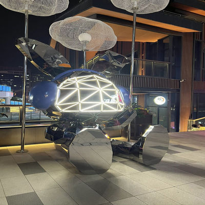 قیمت خوب هنر تزئینات عمومی در فضای باز طراحی سفارشی مجسمه فولاد ضد زنگ LED آنلاین