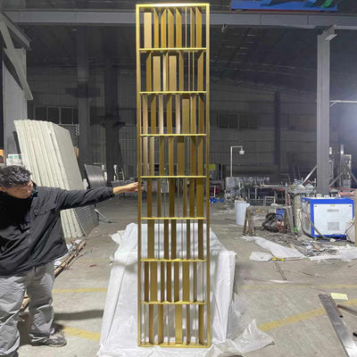 قیمت خوب 304 طلا پوشش PVD طراحی محبوب خانه داخلی هتل اتاق تزئینی تقسیم کننده مدرن آنلاین