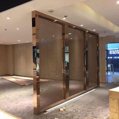 قیمت خوب دکوراسیون سوپرمارکت هتل سفارشی فلز فولاد ضد زنگ صفحه جداکننده اتاق آنلاین