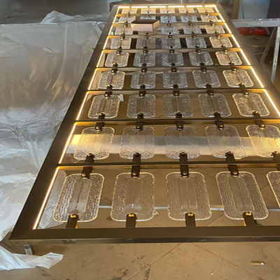 قیمت خوب Rose Gold White Crystal 304 Stainless Steel Partition For Restaurant Decoration With Light آنلاین