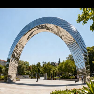 مجسمه ای از فولاد ضد زنگ 316L