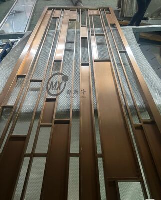 قیمت خوب PVD Plating Titanium Stainless Steel Screen Partition با آینه 8k پولش و گزینه های رنگی سفارشی آنلاین