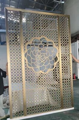 قیمت خوب Classical Stainless Steel Partition with Floral & Leaf Motif آنلاین